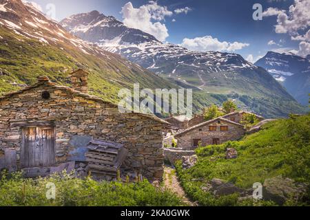 L Ecott, piccolo borgo medievale di Bonneval sur Arc in alta Savoia, alpi francesi Foto Stock