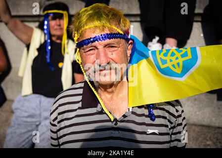 Londra, Regno Unito. Marzo 26, 2022. Manifestazione contro l'invasione russa dell'Ucraina nel centro di Londra. Foto Stock