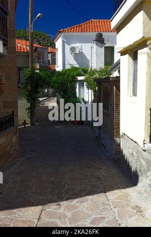 Il villaggio di montagna di Lafonas, Lesbos del Nord, Isole dell'Egeo del Nord, Grecia. Foto Stock