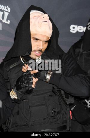 Los Angeles, California. 29th Ott 2022. Chris Brown partecipa al CARN*EVIL Halloween Party di Darren Dzienciol ospitato da Alessandra Ambrosio in una residenza privata il 29 ottobre 2022 a Bel Air, Los Angeles, California. Credit: Jeffrey Mayer/JTM Photos/Media Punch/Alamy Live News Foto Stock