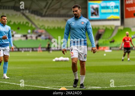 Melbourne, Australia. 30,Ottobre, 2022. Jamie Maclaren #9 si scalda prima dell'inizio del round 4 Melbourne City vs Wellington Phoenix game all'AAMI Park Credit: James Forrester/Alamy Live News. Foto Stock