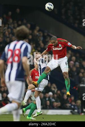 09 marzo 2013 - Calcio - Barclays Premiership Football - West Bromwich Albion Vs. Swansea City - Ashley Williams di Swansea City Heads Away - Photo: Paul Roberts/Pathos. Foto Stock