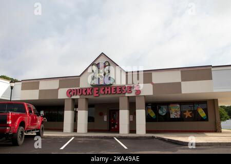 Augusta, GA USA - 07 19 21: Chuck e Formaggi al dettaglio pizza ristorante esterno Foto Stock