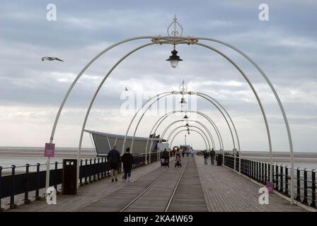 Southport Pier, Southport Beach, Merseyside, Inghilterra. Foto Stock