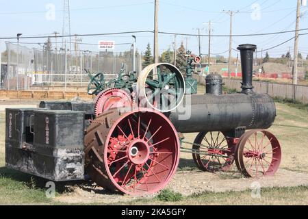 Motore di trazione al di fuori del Museo di sviluppo occidentale alla periferia di Saskatoon, Saskatchewan, Canada Foto Stock