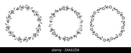 Set di corone floreali isolate su sfondo bianco. Cornici rotonde con fiori e foglie. Disegno vettoriale a mano in stile doodle. Illustrazione Vettoriale