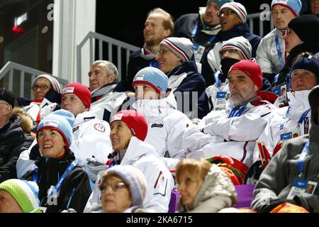 Sochi, Russia 20140211. Il principe ereditario norvegese Haakon ha assistito alla prima gara di salto con gli sci femminile nella storia olimpica nelle Olimpiadi invernali di Sochi 2014, Sochi, Russia, nel Russki Gorki Jumping Center, 11th febbraio 2014. Foto: Heiko Junge / NTB scanpix Foto Stock