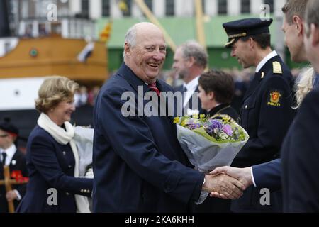 20160625. Il 25th° anniversario della coppia reale norvegese. Festeggiamo a Bryggen a Bergen Sabato mattina. Foto: Vegard Wivestad GrÃ¸tt / NTB scanpix Foto Stock