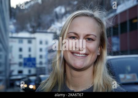 DAVOS, SVIZZERA 20170214. Campionato Mondiale di Sci alpino FIS 2017 in ST. MORITZ. Kristina Riis-Johannessen durante una conferenza stampa con la squadra alpina norvegese. Foto: Cornelius Poppe / NTB scanpix Foto Stock