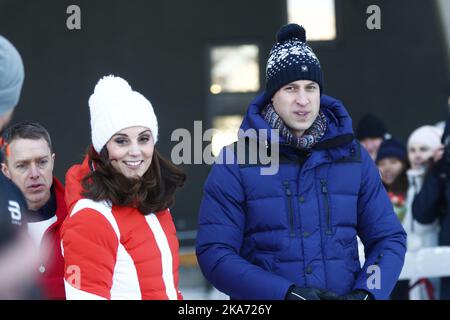 Oslo, Norvegia 20180202. Il principe Guglielmo del Regno Unito e la duchessa Kate visitano il museo dello sci di Holmenkollen e il trampolino da sci di Holmenkollen. Foto: Terje Pedersen / NTB scanpi Foto Stock