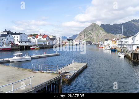 HenningsvÃ¦r 20210814. Il vecchio villaggio di pescatori Henningsvaer è protetto. Foto: Terje Pedersen / NTB Foto Stock