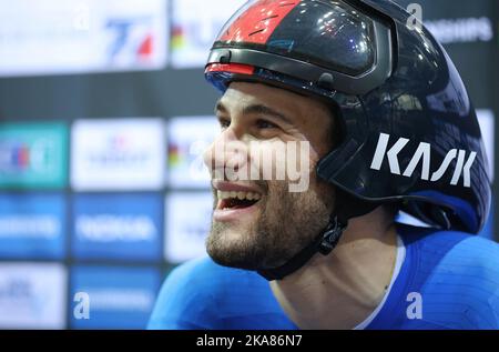 Filippo Ganna dall'Italia ai Campionati mondiali di ciclismo UCI 2022 a Saint-Quentin-en-Yvelines (Francia). Foto Stock