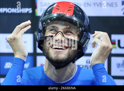 Filippo Ganna dall'Italia ai Campionati mondiali di ciclismo UCI 2022 a Saint-Quentin-en-Yvelines (Francia). Foto Stock