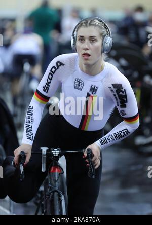 Pauline Grabosch, Germania, ai Campionati mondiali di ciclismo su pista UCI 2022 a Saint-Quentin-en-Yvelines (Francia). Foto Stock