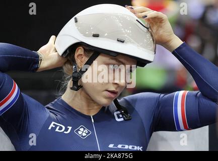 Mathilde Gros dalla Francia ai Campionati mondiali di ciclismo su pista UCI 2022 a Saint-Quentin-en-Yvelines (Francia). Foto Stock