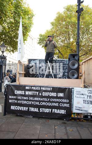 Protester che parla contro gli esperimenti medici. Londra Inghilterra Foto Stock