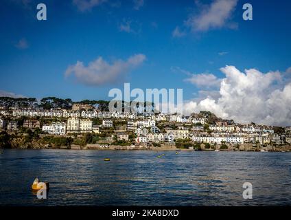 La città balneare di Fowey dall'estuario Foto Stock