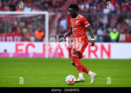 Monaco di Baviera, Germania . 29th Ott 2022. #19 Alphonso Davies FC Bayern München 6 : 2 - FSV Mainz 05, Fussball Bundesliga, Allianz Arena, Muenchen. Credit: SPP Sport Press Photo. /Alamy Live News Foto Stock