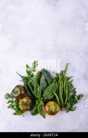 Assortimento di verdure verdi e frutta Foto Stock