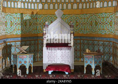 Sala del Trono, Khana Kurinish, Palazzo dell'Arca Kunya, Ichan Kala (fortezza interna), Khiva, Provincia di Khorezm, Uzbekistan, Asia centrale Foto Stock