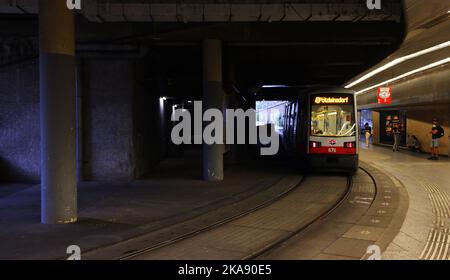 Wien, Straßenbahn, Verkehr, Die Wiener Linien betreiben das größte Verkehrsnetz Österreichs. Foto Stock