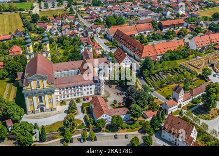 L'idilliaco villaggio di Rot sul Rot dall'alto Foto Stock