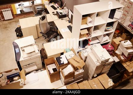 Immagine di sfondo dell'officina di stampa vista dall'alto , spazio di copia Foto Stock