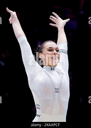 Liverpool, Regno Unito. 01st Nov 2022. 01.11.2022, Liverpool, M&S Bank Arena, FIG Artistic World Gymnastics Championships, #517 Giorgia Villa (ITA) in azione sul bilancino (Daniela Porcelli/SPP-JP) Credit: SPP Sport Press Photo. /Alamy Live News Foto Stock