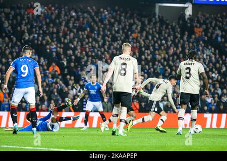 Glasgow, Regno Unito. 01st Nov 2022. I Rangers hanno giocato Ajax nel gruppo UEFA Champions League Un giorno di incontro sei allo stadio Ibrox, la casa dei Rangers. Il punteggio finale è stato Rangers 1, Ajax 3. Tavernier ha segnato per Rangers da una penalità (87 minuti) e gli scori per Ajax sono stati Berghuis (4 minuti), Kudus (29 minuti) e Fernandes da Conceigao (89 minuti). I Rangers sono ora eliminati dalla concorrenza. Credito; credito: Findlay/Alamy Live News Foto Stock