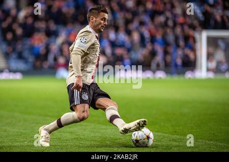 Glasgow, Regno Unito. 02nd Nov 2022. Ibrox Dusan Tadic di Ajax durante la partita di calcio tra i Rangers di Glasgow e Ajax di Amsterdam allo stadio Ibrox di Glasgow, Scozia. Partita valida per UEFA Champions League (Richard Callis/SPP) credito: SPP Sport Press Photo. /Alamy Live News Foto Stock