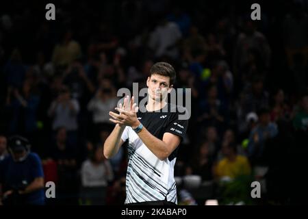 Parigi, Francia. 01/11/2022, Hubert Hurkacz di Polonia durante il Rolex Paris Masters, ATP Masters 1000 torneo di tennis, il 1 novembre 2022 presso l'Accor Arena di Parigi, Francia. Foto di Victor Joly/ABACAPRESS.COM Foto Stock