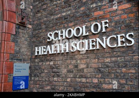 Liverpool, Regno Unito - 8 settembre 2022: The Thompson Yates Building of the School of Health Sciences at the University of Liverpool. Foto Stock