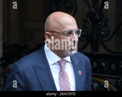 Londra, Regno Unito, 1st novembre 2022. Ministro senza portafoglio Nadhim Zahawi a Downing Street n. 10 dopo la riunione settimanale del Gabinetto. Foto Stock