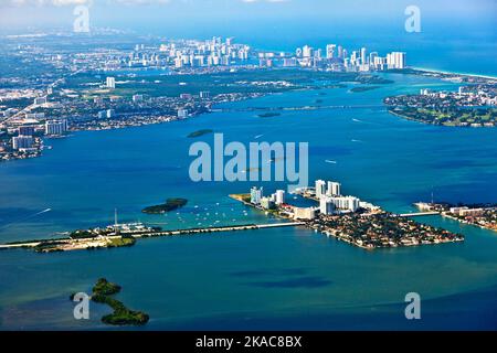 Antenna oftown e spiaggia di Miami Foto Stock