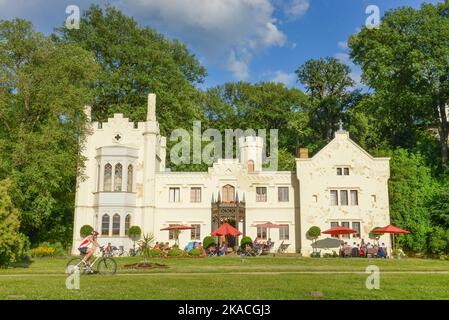 Kleines Schloss, Park Babelsberg, Potsdam, Brandeburgo, Germania Foto Stock