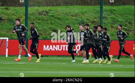 Giocatori del Manchester United durante una sessione di allenamento presso l'Aon Training Complex di Carrington. Data immagine: Mercoledì 2 novembre 2022. Foto Stock