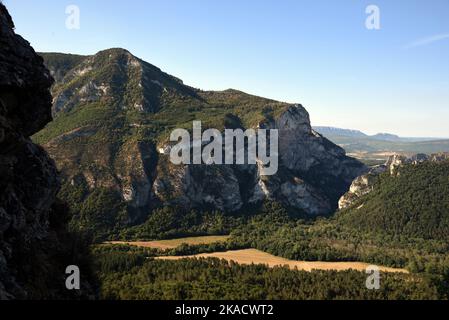 Foresta di Saou, Foresta di Saou o Forêt de Saou, un notevole esempio di una sinclina geologica, Drôme Provence Francia Foto Stock