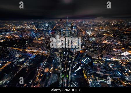 La ripresa aerea del paesaggio urbano di Guangzhou di notte. Cina. Foto Stock