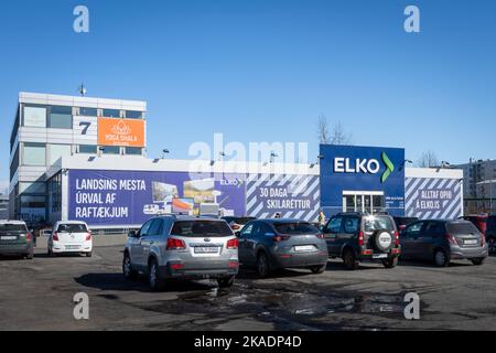 Reykjavik, Islanda - 31 marzo 2022: Elko electronics and appliance store al centro commerciale Skeifan. Foto Stock