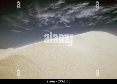 Arte fotografica Australia Occidentale. Dune di sabbia di Lancelin. Cresta di sabbia bianca. Foto Stock