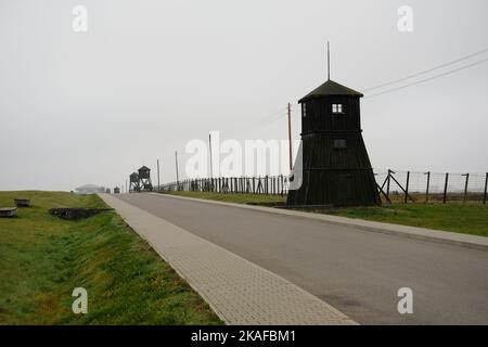 Torri di guardia presso l'ex campo di concentramento e sterminio nazista Majdanek a Lublino, Polonia Foto Stock