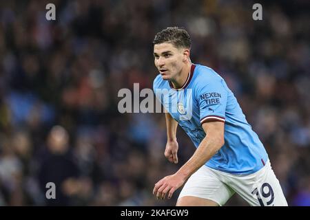 Manchester, Regno Unito. 02nd Nov 2022. Julián Álvarez #19 di Manchester City durante la partita della UEFA Champions League Manchester City vs Siviglia allo stadio Etihad di Manchester, Regno Unito, 2nd novembre 2022 (Foto di Mark Cosgrove/News Images) a Manchester, Regno Unito il 11/2/2022. (Foto di Mark Cosgrove/News Images/Sipa USA) Credit: Sipa USA/Alamy Live News Foto Stock