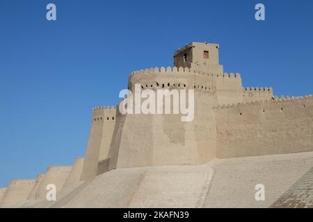 AK Sheikh Bobo Bastion, mura della fortezza interna, Ichan Kala, Khiva, Khorezm Provincia, Uzbekistan, Asia centrale Foto Stock