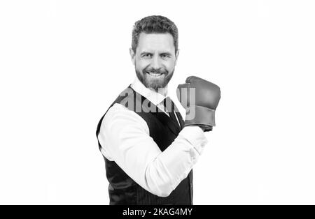 ragazzo felice in boxing guanti e formalwear isolato su sfondo bianco, successo Foto Stock