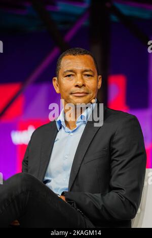 Lisbona, Portogallo. 02nd Nov 2022. Gilberto Silva, vincitore della Coppa del mondo in Brasile, si rivolge al pubblico durante la seconda giornata del Web Summit 2022 a Lisbona. Credit: SOPA Images Limited/Alamy Live News Foto Stock