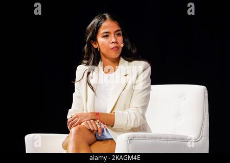 Lisbona, Portogallo. 02nd Nov 2022. Marta Pen, due volte olimpica in Portogallo, si rivolge al pubblico durante la seconda giornata del Web Summit 2022 a Lisbona. Credit: SOPA Images Limited/Alamy Live News Foto Stock