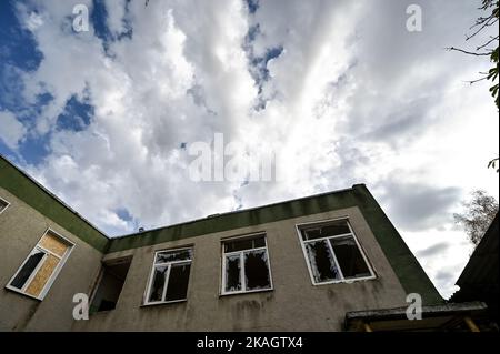 Non esclusiva: STEPNOHIRSK, UCRAINA - 2 NOVEMBRE 2022 - Un asilo nido distrutto è raffigurato a Stepnohirsk situato vicino alla prima linea, Zaporiz Foto Stock