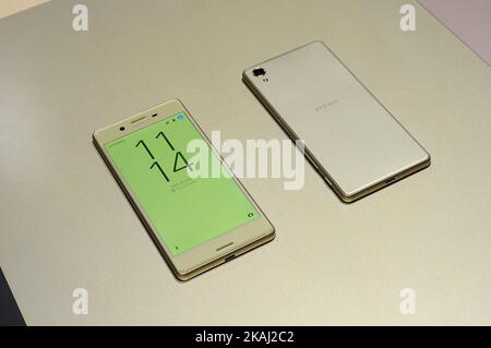 La nuova Sony Xperia X Performance, esposta durante il 3rd° giorno del Mobile World Congress a Barcellona, 23rd febbraio 2016. Foto Stock