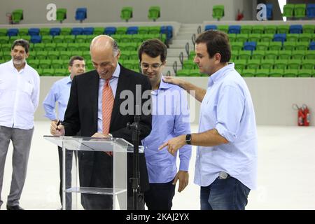 Inaugurazione della Youth Arena, nel quartiere di Deodoro regione del Miliatar Village, nella zona ovest di Rio de Janeiro. Questo sito si terrà le competizioni di basket femminili, il moderno torneo di scherma pentathlon e scherma su sedia a rotelle. Alla cerimonia di apertura hanno partecipato il Sindaco di Rio, Eduardo Paes e altre autorità sportive e rappresentanti dell'Esercito Brasiliano, che cedette l'area utilizzata per le sedi olimpiche. Rio de Janeiro, Brasile, 2 marzo 2016. (Foto di Luiz Souza/NurPhoto) *** Please use Credit from Credit Field *** Foto Stock