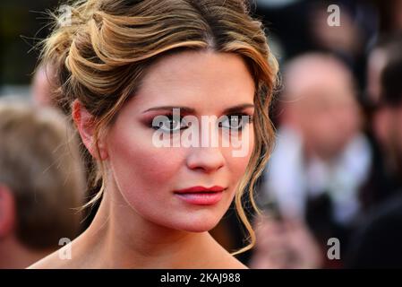 Mischa Barton partecipa alla prima 'loving' durante il 69th° Festival annuale del Cinema di Cannes al Palais des Festivals il 16 maggio 2016 a Cannes, Francia. (Foto di Isa Saiz/NurPhoto) *** Please use Credit from Credit Field *** Foto Stock